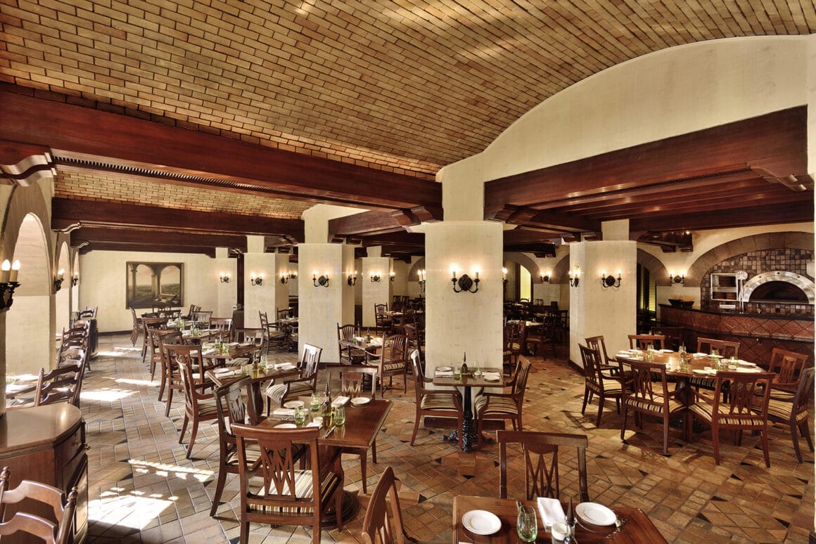 La Piazza, Delhi-Italian Cafes