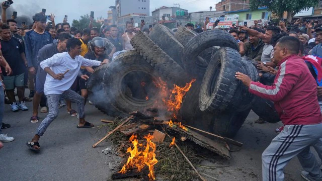 Nepal Gen Z Protest Live Updates: Situation tense in Kathmandu again as protesters try to enter Cong office, set traffic post on fire | Beyond The Punchlines Nepal Gen Z Protest Live Updates: Situation tense in Kathmandu again as protesters try to enter Cong office, set traffic post on fire